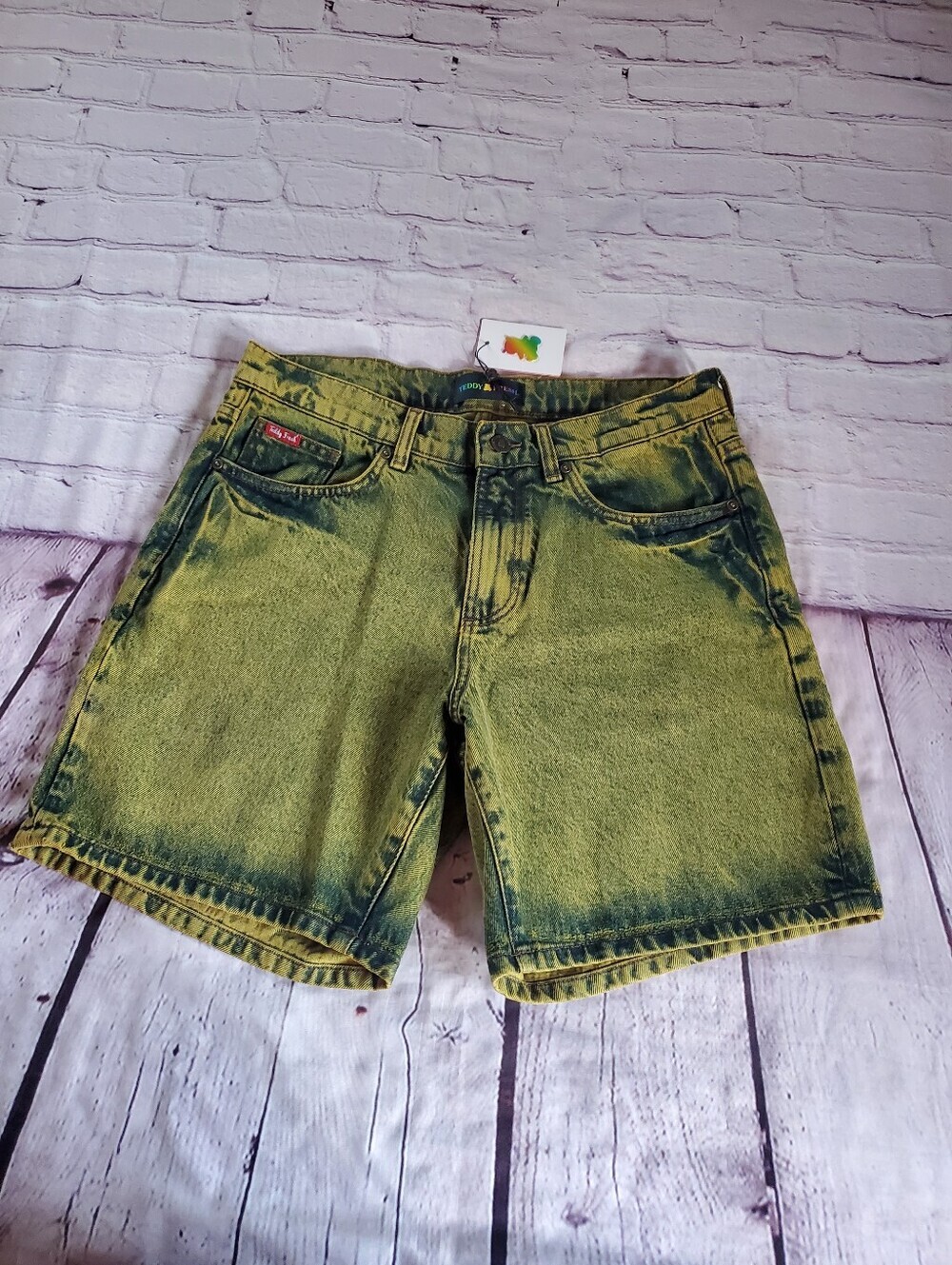 Teddy Fresh Shorts Green Denim Acid Wash Relaxed Bermuda Preppy Festival Size 30